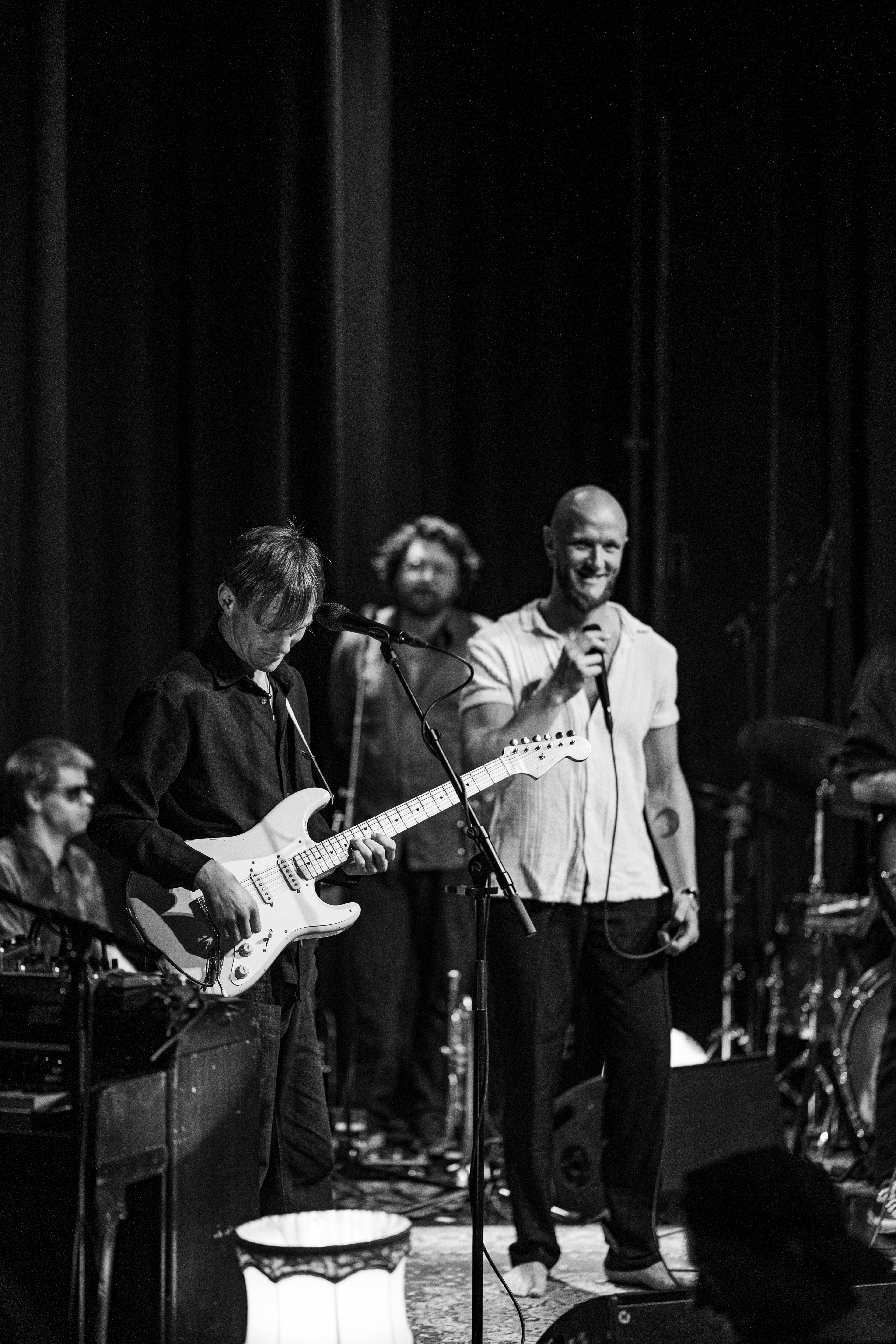 Chris og Jonas på scenen